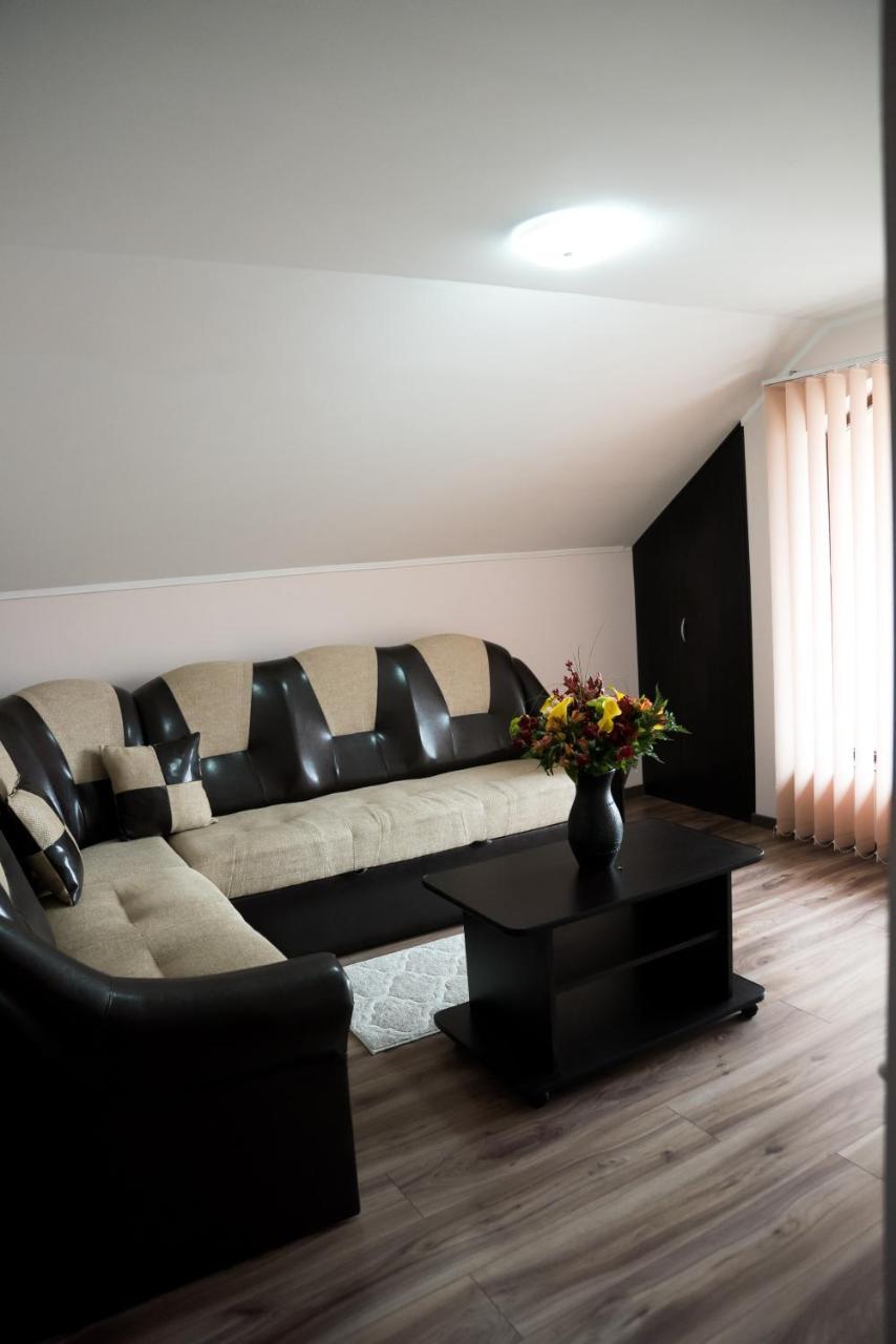 Step Inn Alba Iulia Ngoại thất bức ảnh
