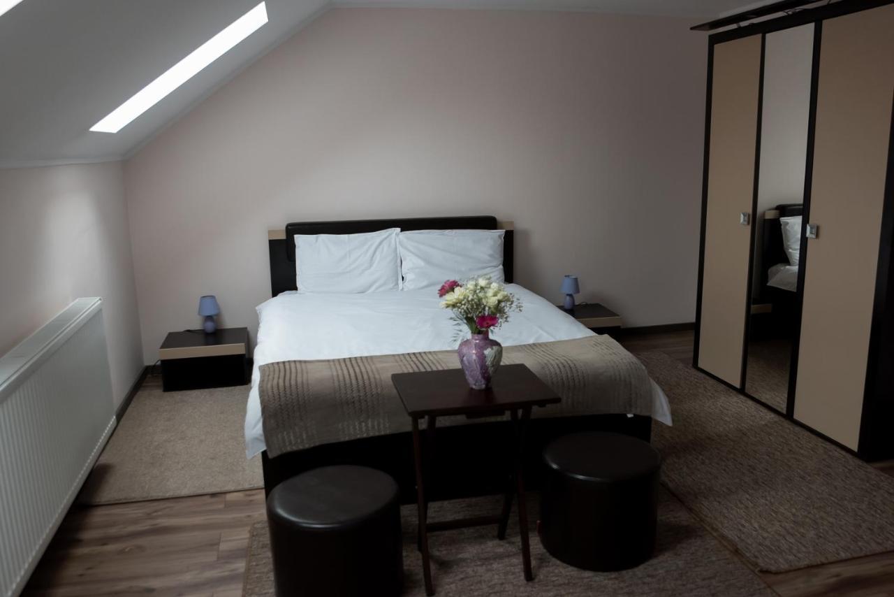 Step Inn Alba Iulia Ngoại thất bức ảnh