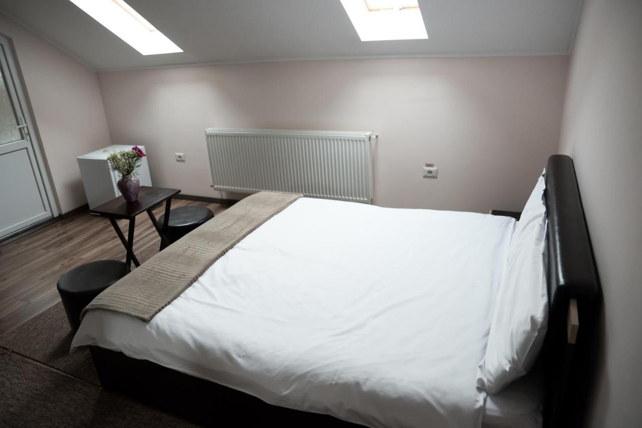 Step Inn Alba Iulia Ngoại thất bức ảnh